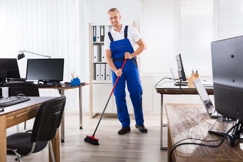Corporate Office Cleaning_673640368